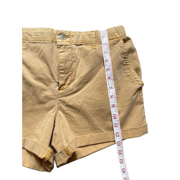 Old Navy Hi Waisted OGC Sunflower Gold Chino Shorts 3.5" inseam SZ Medium - GUC - Picture 9 of 9